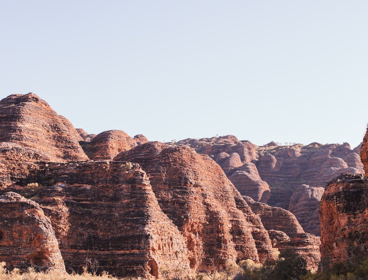 De rode rotsen van Bungle Bungle Range in Australië