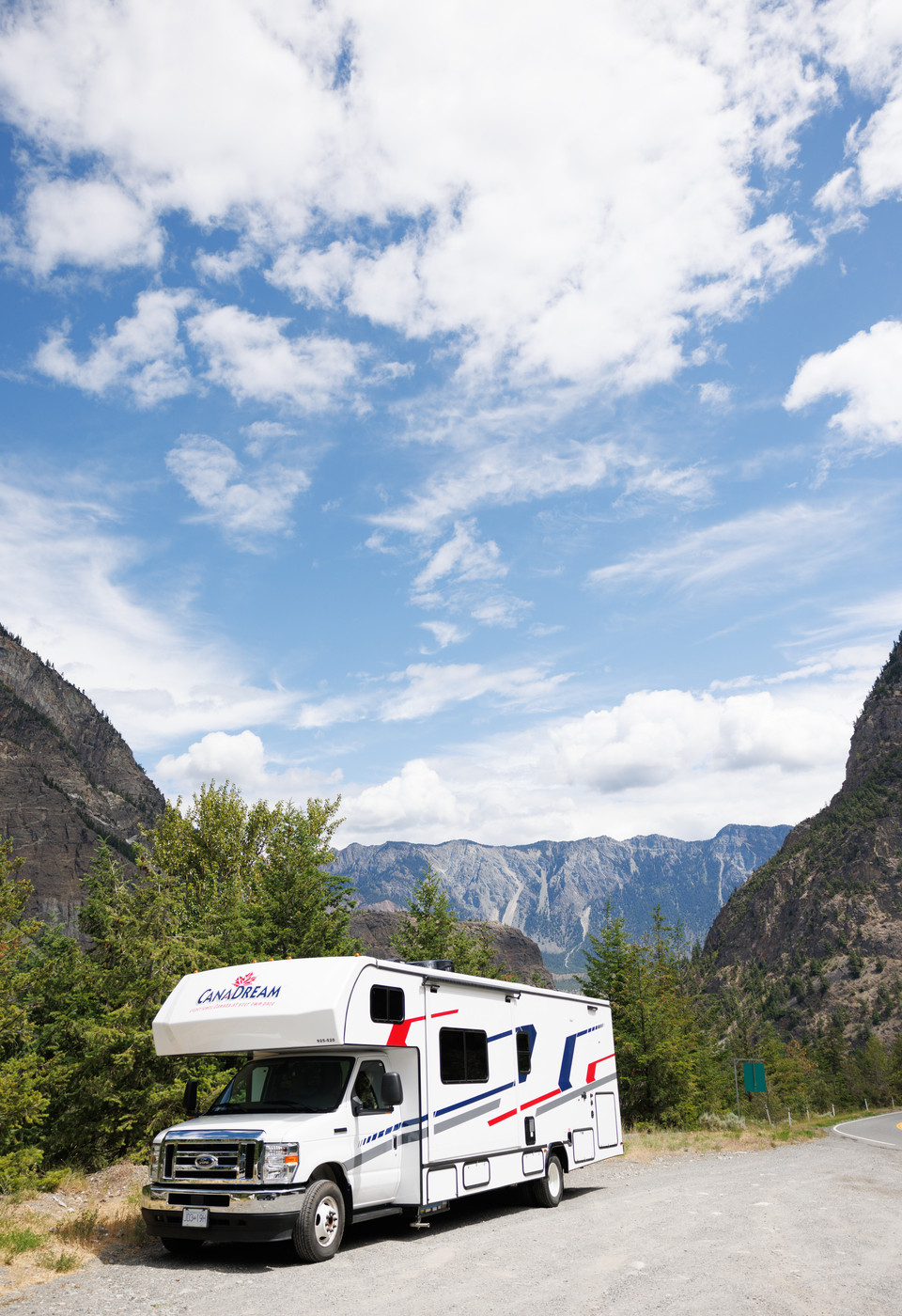 Canadream Maxi Plus camper in Canada