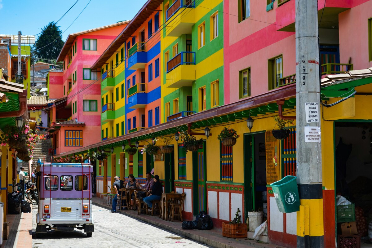 Kleurrijke straat in Colombia