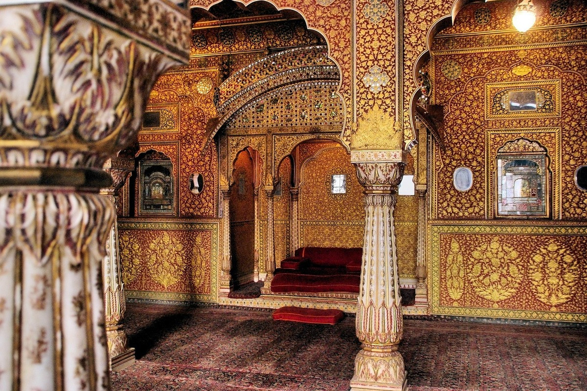 Goudkleurig paleis in Rajasthan