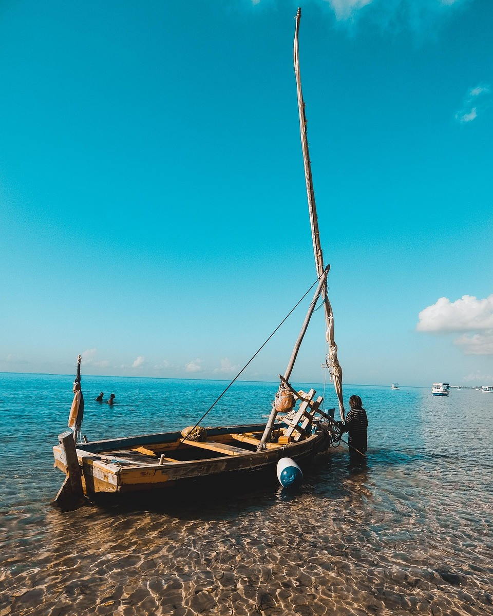Houten boot in Mombasa, Kenia