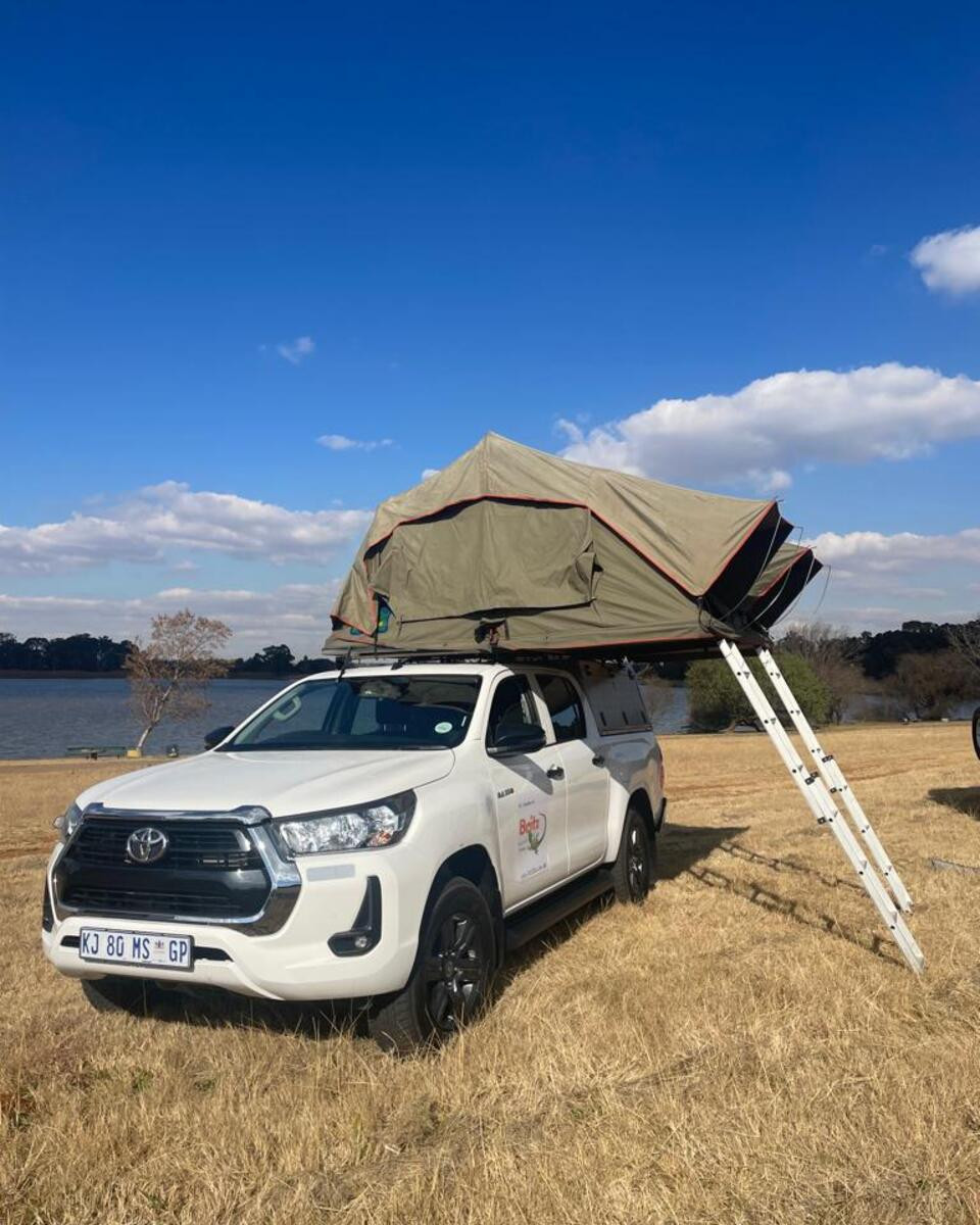 Britz camper met daktent in Zuid-Afrika