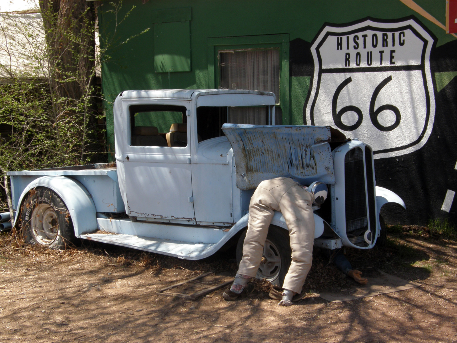 Oude auto langs Route 66