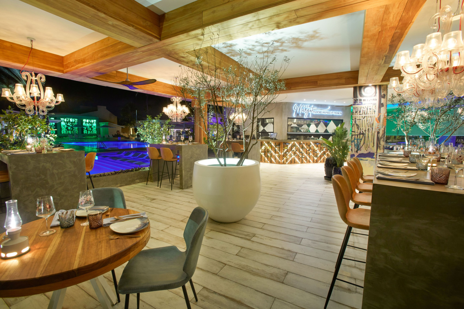 Aruba Tamarijn Aruba All Inclusive Resort restaurant Club Margot