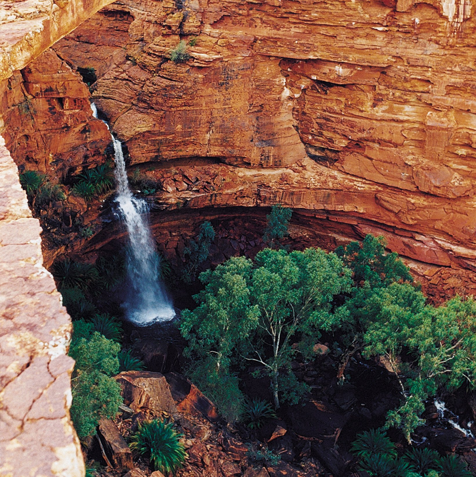 Waterval in grot in Australië