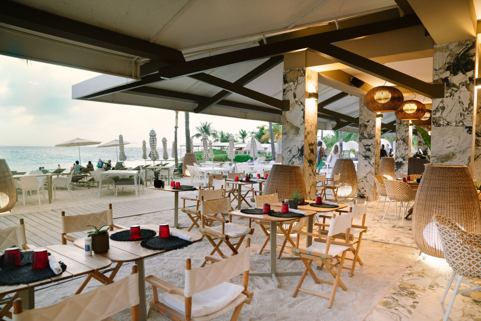 Curacao Papagayo Beach Club restaurant