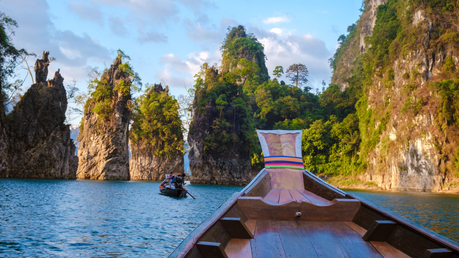 Thailand Khao Sok kalksteen rotsen meer varen