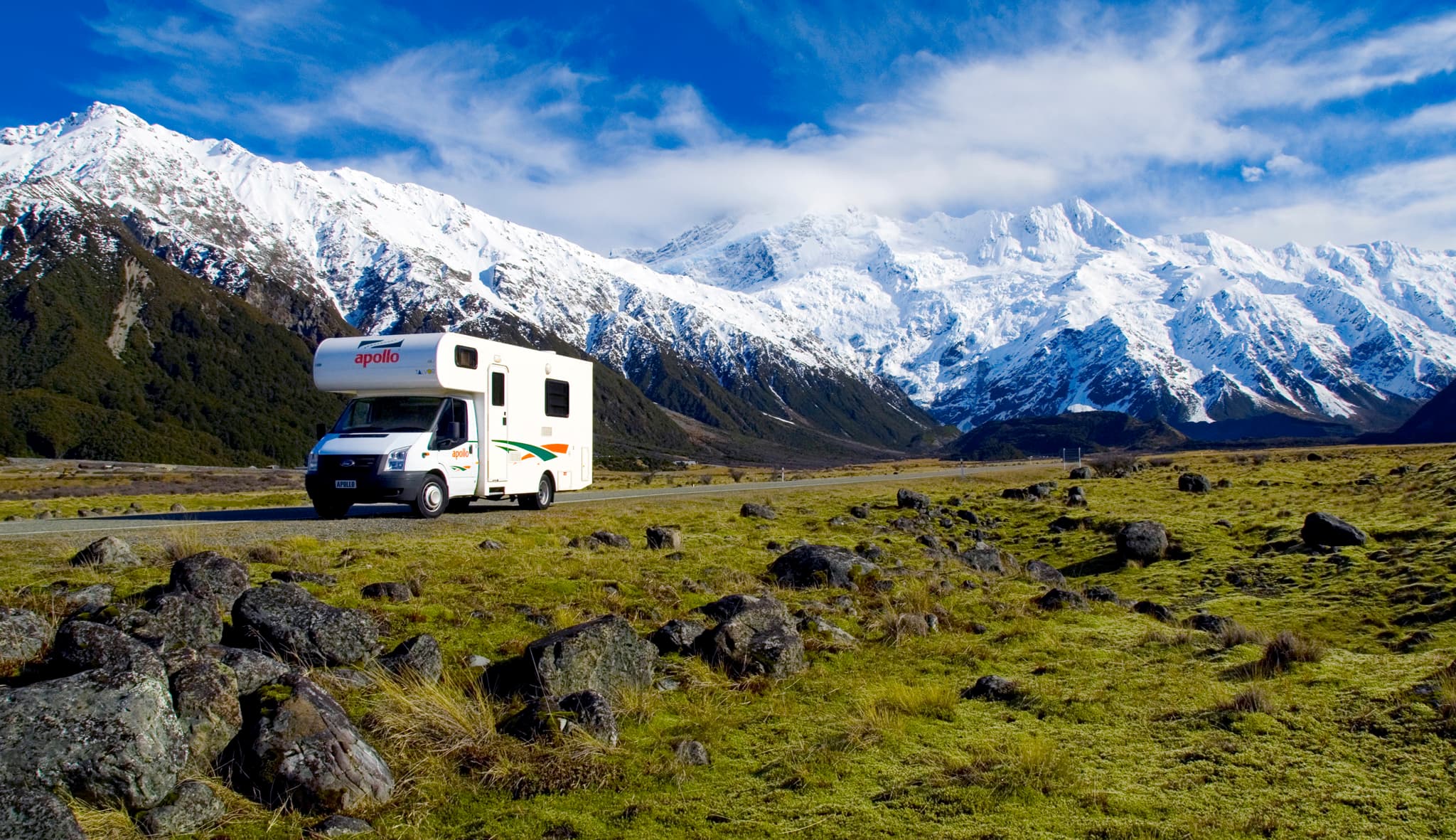 Apollo camper voor besneeuwde bergen in NZ